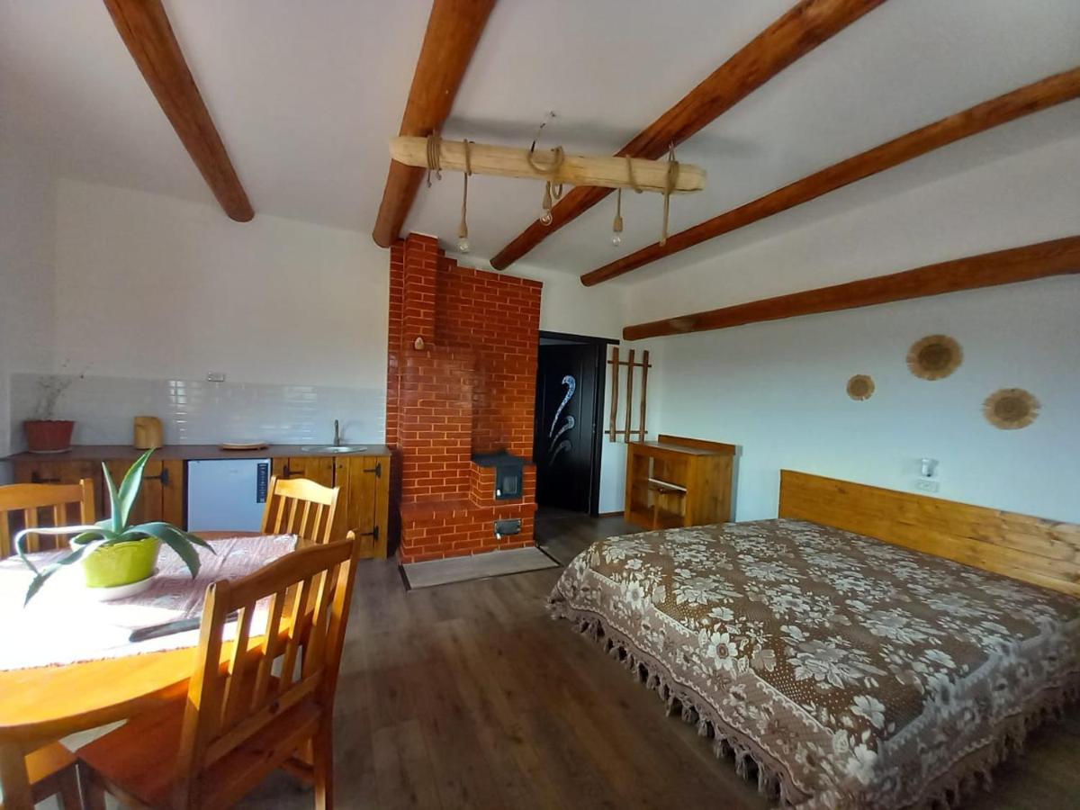 Casuta Din Deal Târgu Neamț Exterior photo