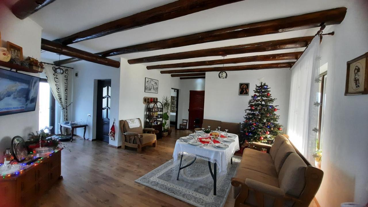Casuta Din Deal Târgu Neamț Exterior photo