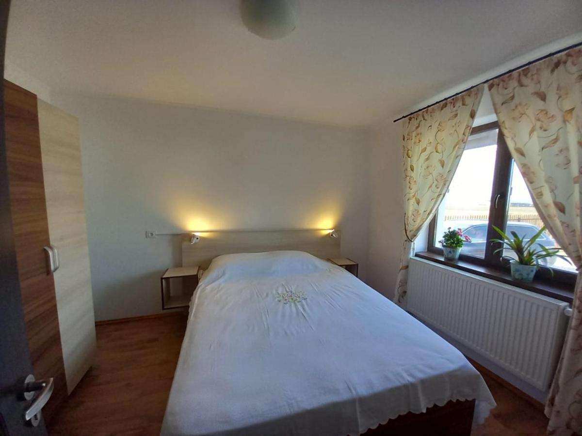 Casuta Din Deal Târgu Neamț Exterior photo