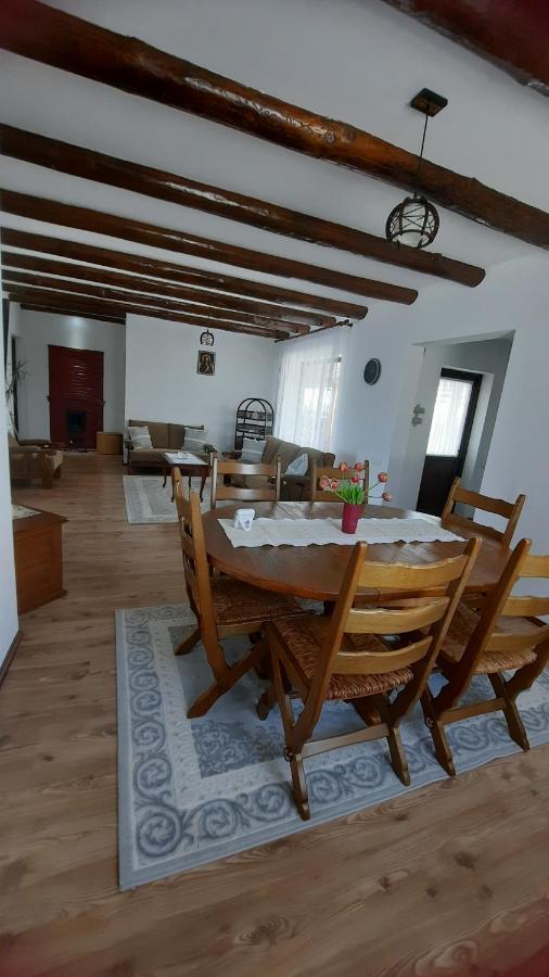 Casuta Din Deal Târgu Neamț Exterior photo