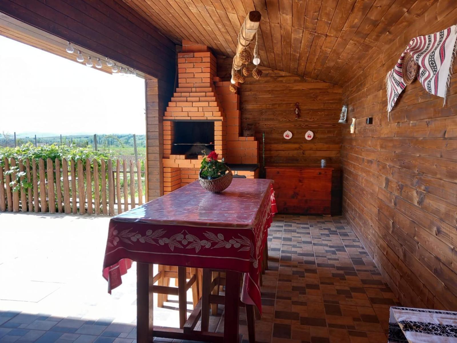 Casuta Din Deal Târgu Neamț Exterior photo